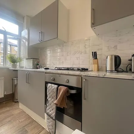 Lovely 2 Bed On Tower Bridge London Exterior photo
